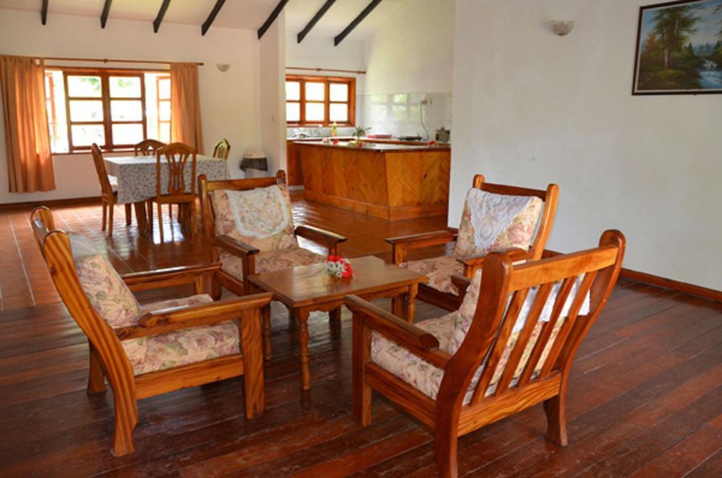 Paradise Flycatcher'S Lodge La Digue Exterior foto