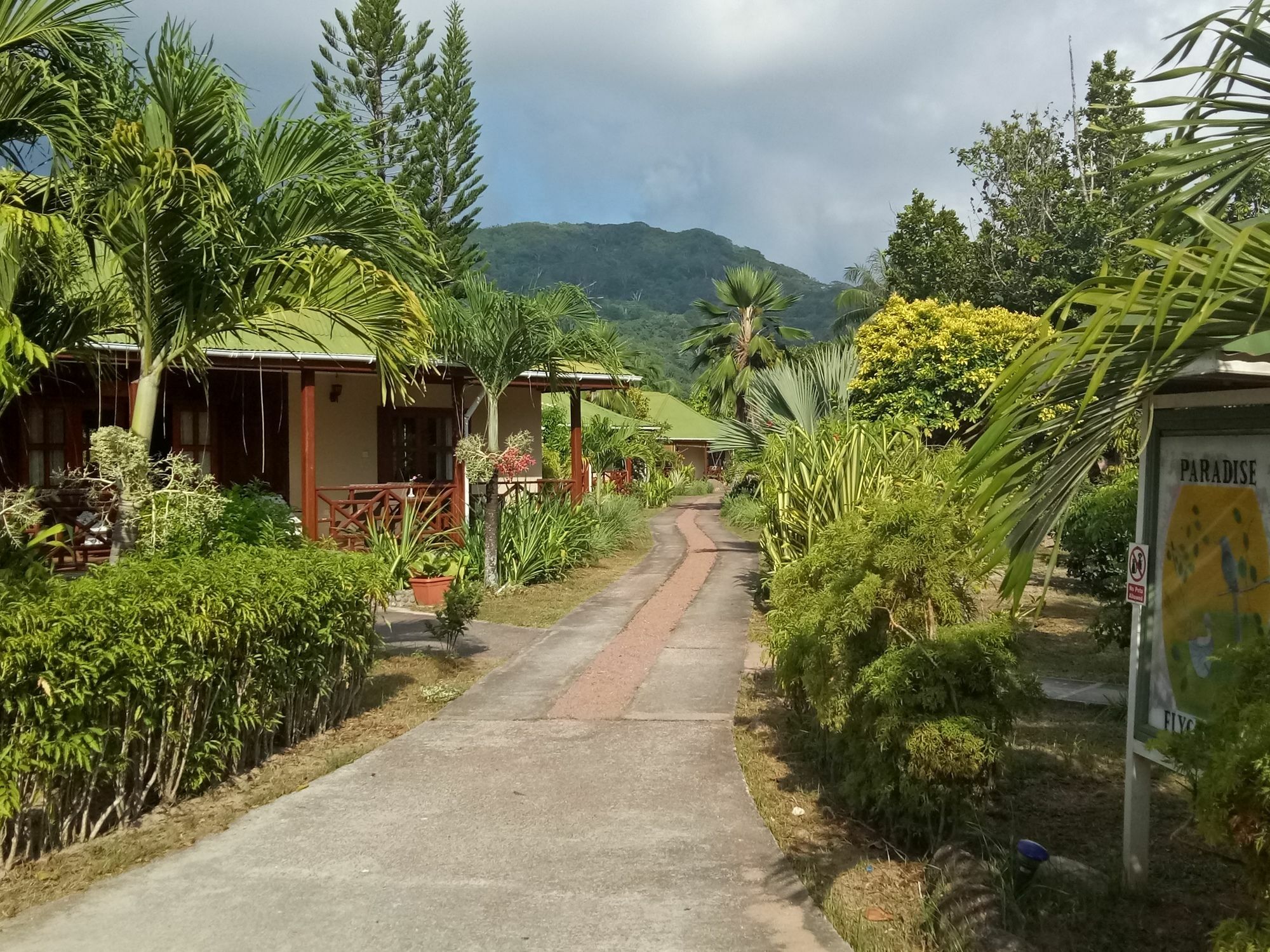 Paradise Flycatcher'S Lodge La Digue Exterior foto